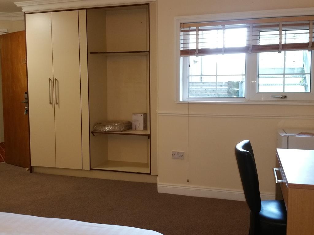 Charlotte Rooms Карлоу Екстериор снимка
